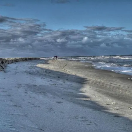 Mooy Aan Zee Modern Retreat *